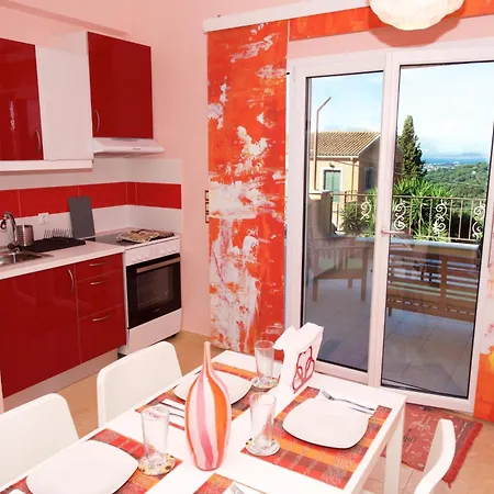 Happy House Apartament *